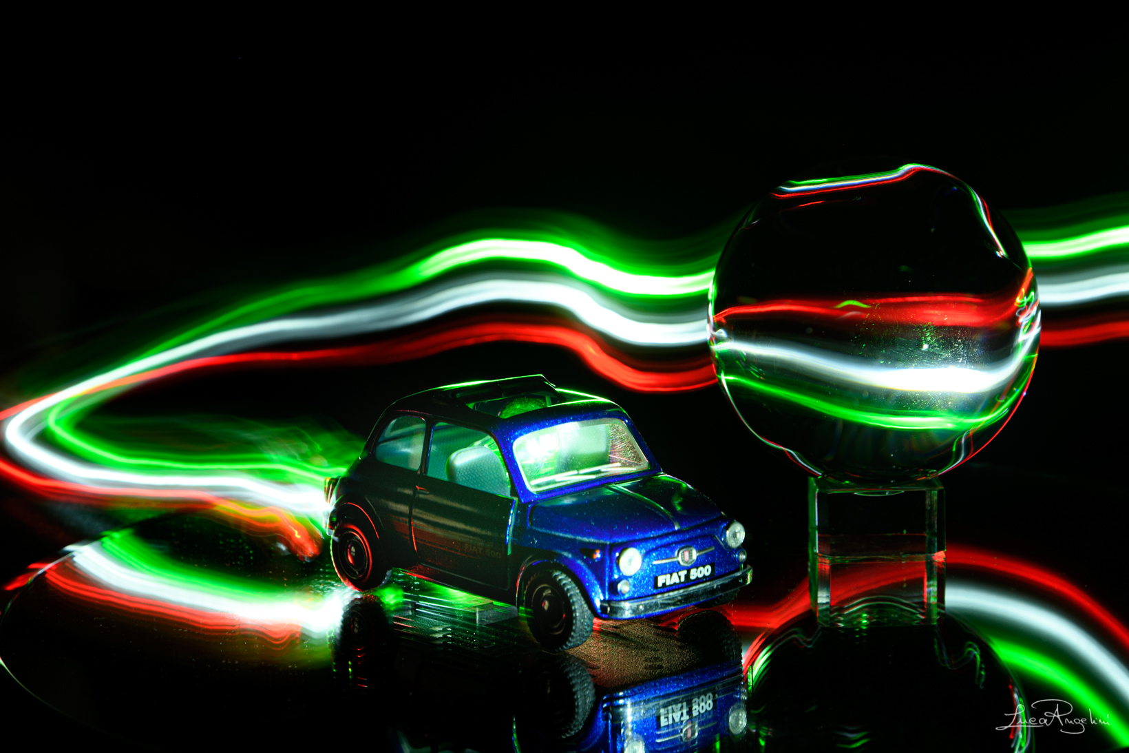 Fiat 500 in lightpainting